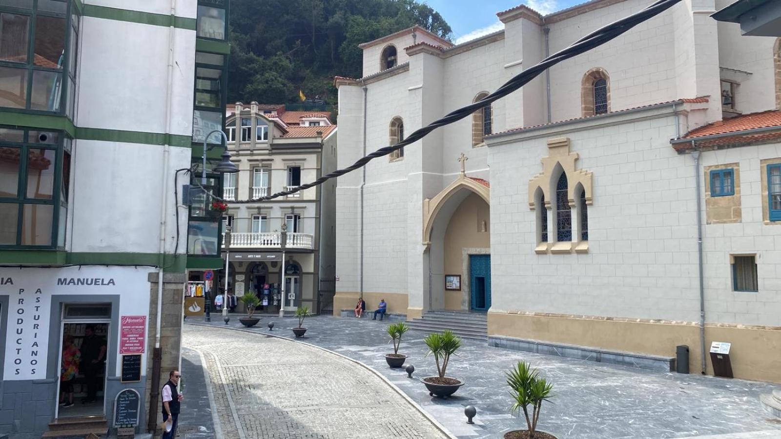 Apartamentos Urbanin I Plaza Ayuntamiento Cudillero Exterior photo