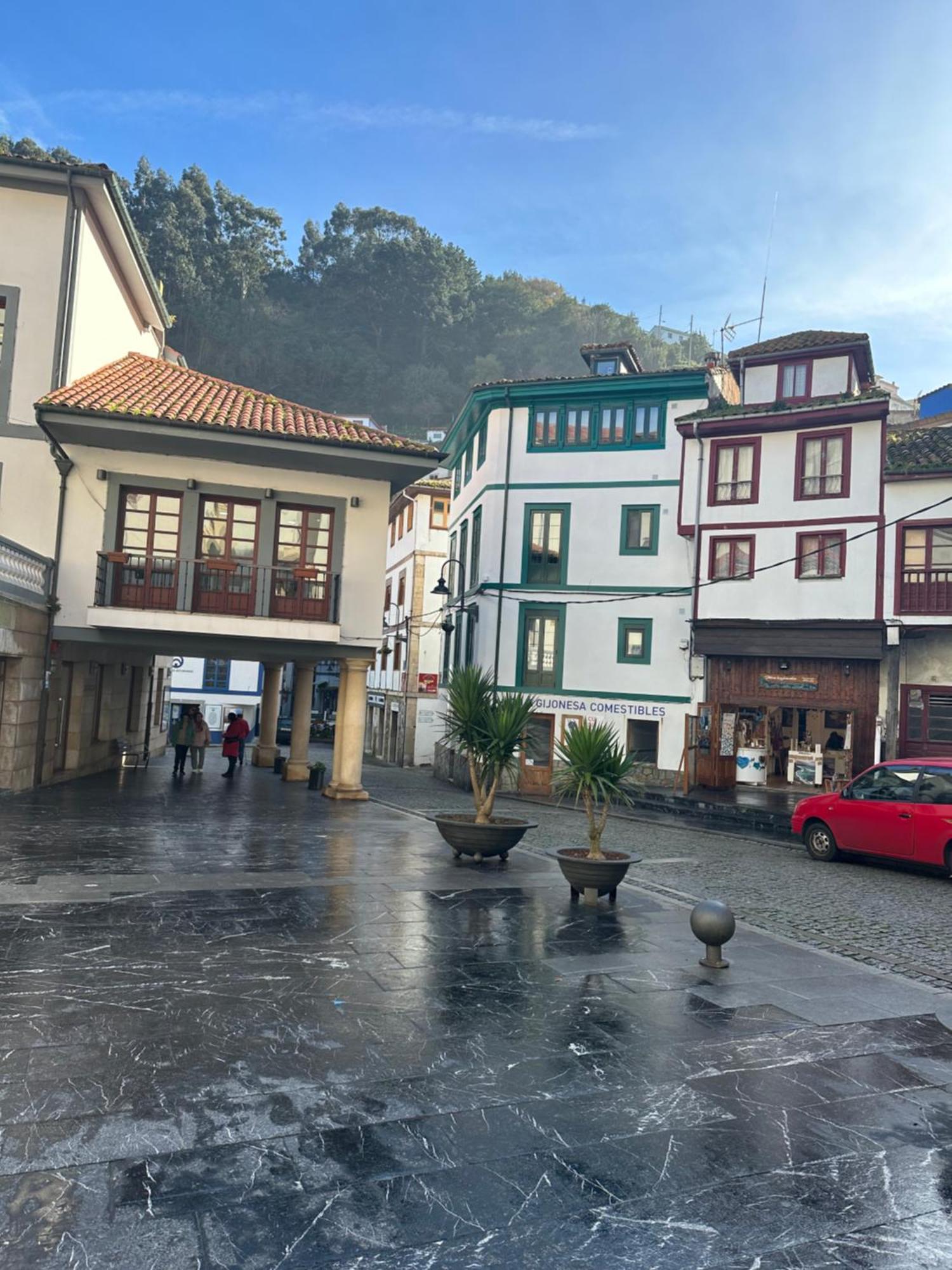 Apartamentos Urbanin I Plaza Ayuntamiento Cudillero Exterior photo