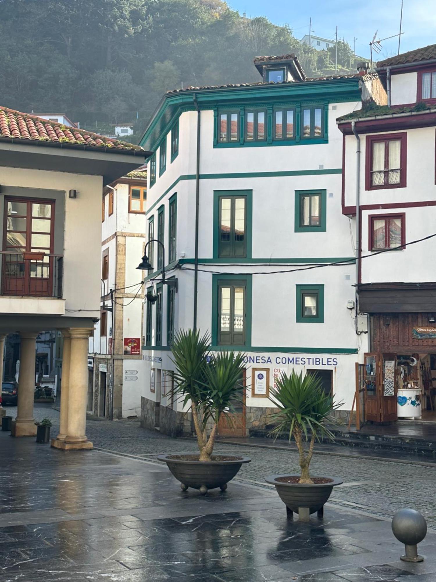 Apartamentos Urbanin I Plaza Ayuntamiento Cudillero Exterior photo